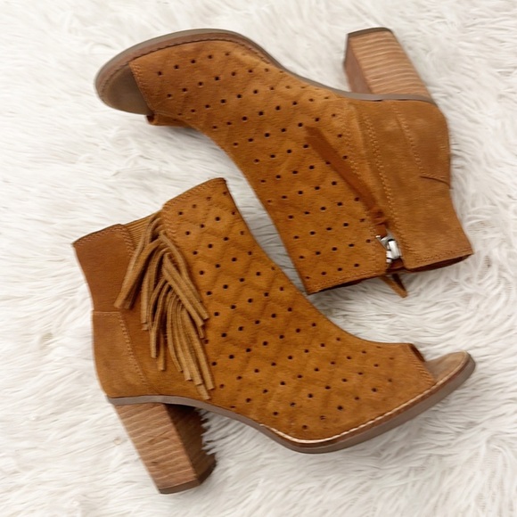 TOMS Majorca tan suede peep toe fringe ankle bootie women size 7.5 - Picture 7 of 8